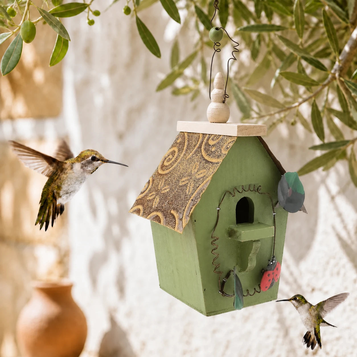 Birdhouse country in logs green