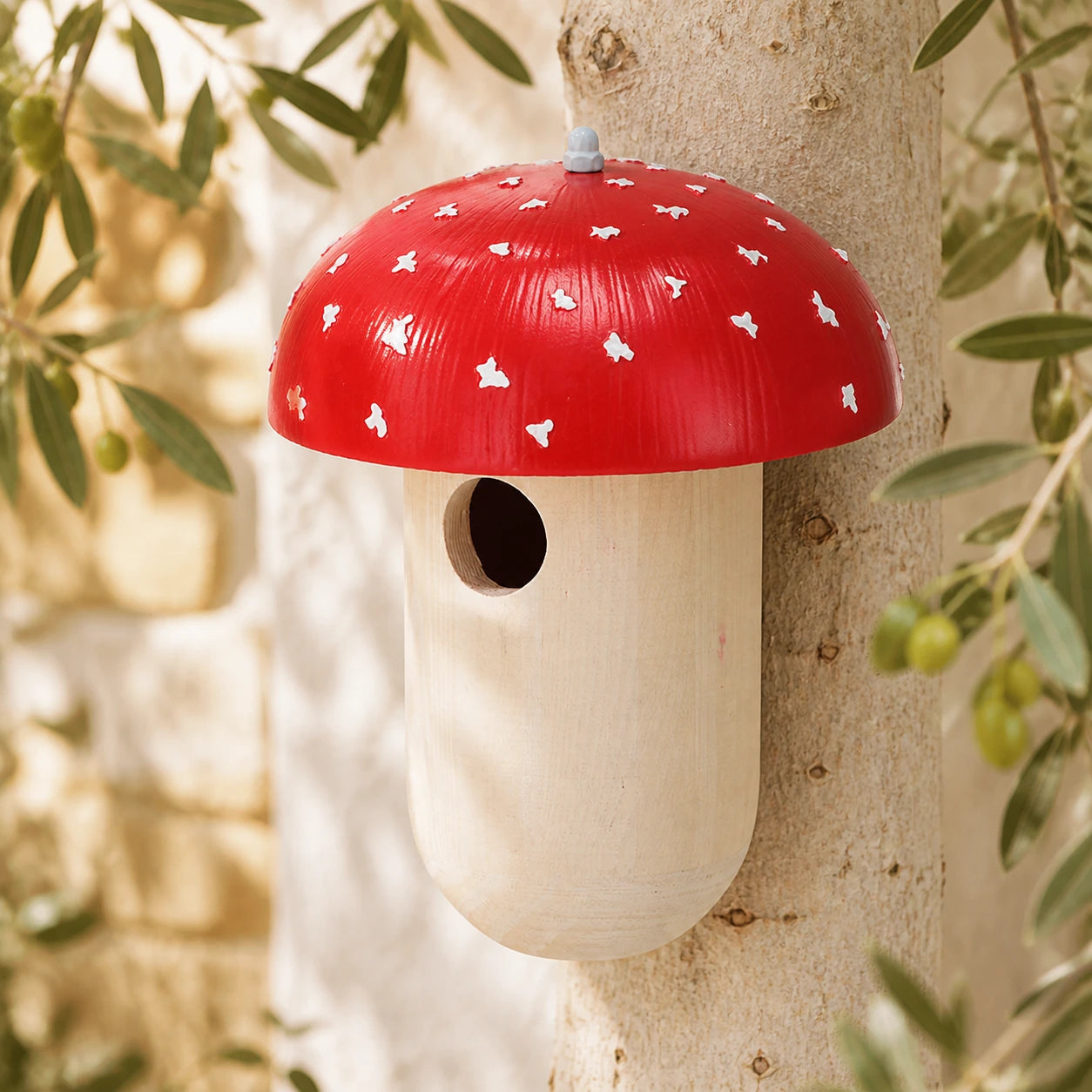 Birdhouse toadstool