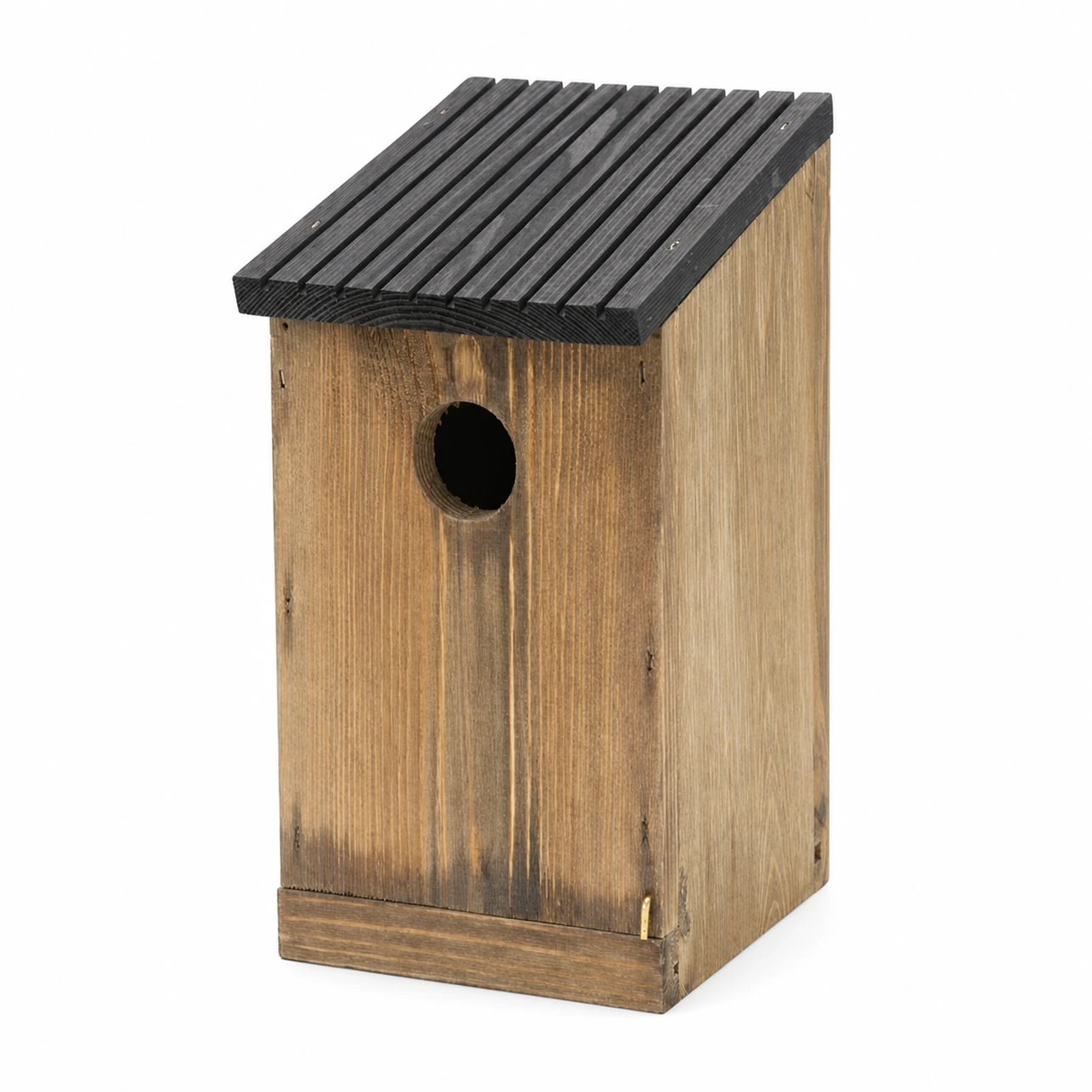 Birdhouse in pine — photo 2