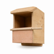 Birdhouse open in wood with holder camera — photo 2