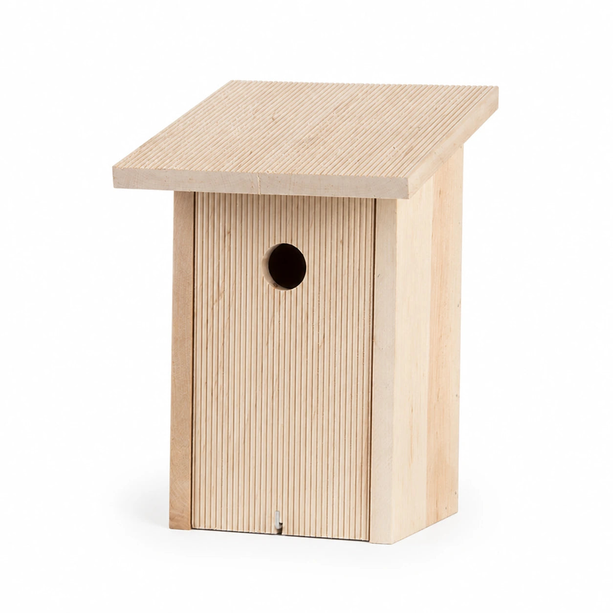 Birdhouse in wood light with front grooved — photo 2