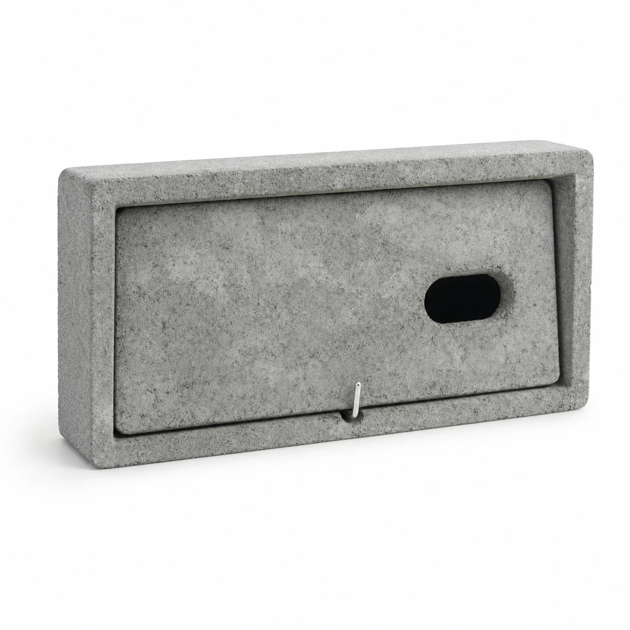 Birdhouse built-in in wood concrete — photo 2