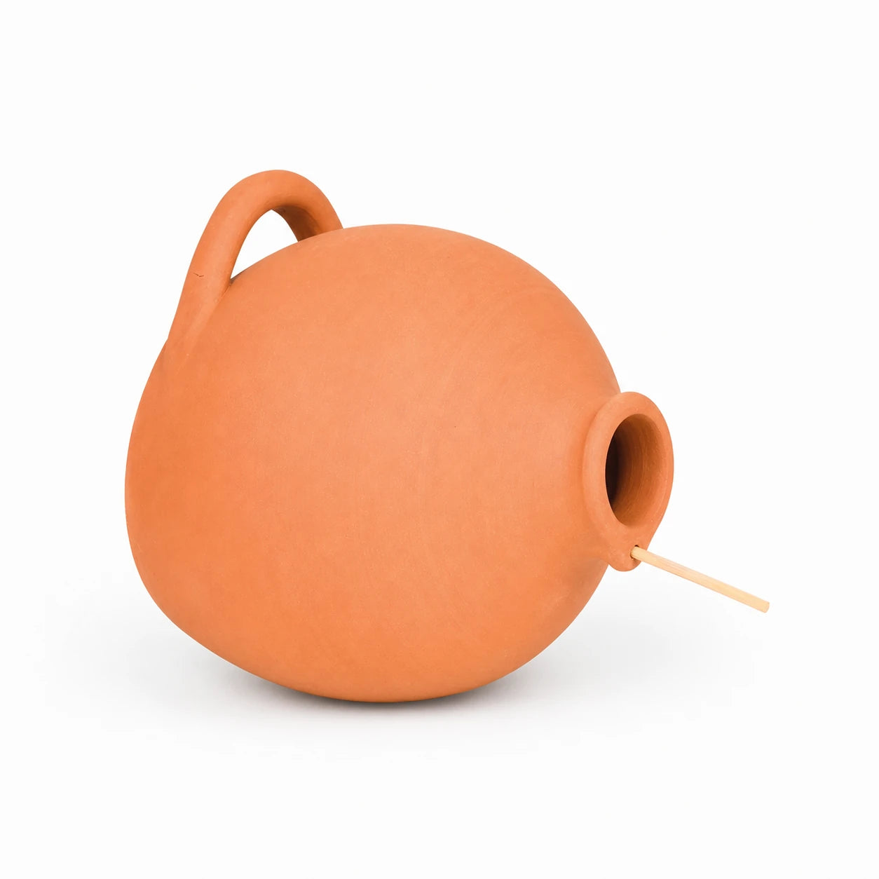 Birdhouse-pot hanging in terracotta with wide entrance — photo 3