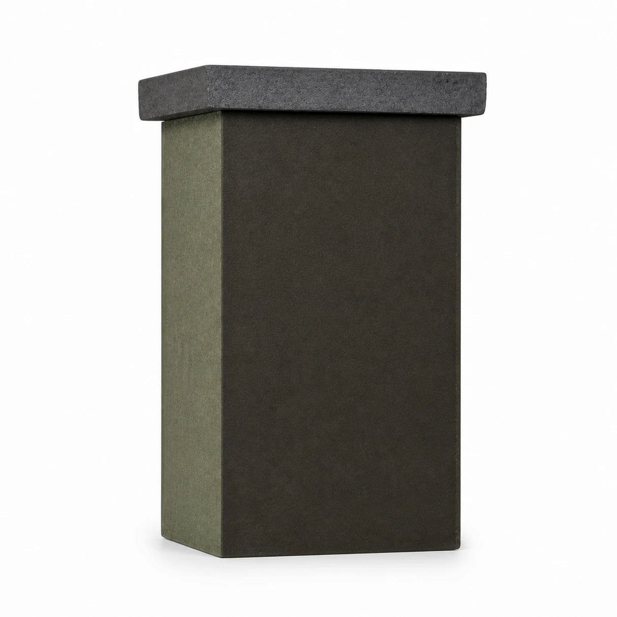 Birdhouse large volume in wood concrete — photo 3